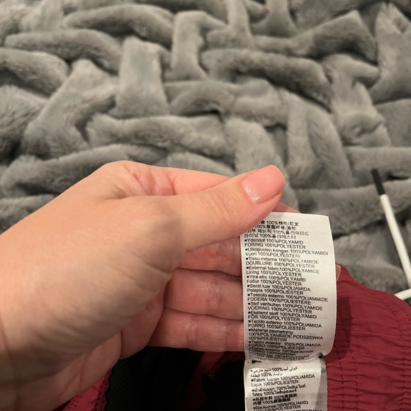 Oakley Red Mens Standard All Day Beach Shorts Size XL - Picture 10 of 13